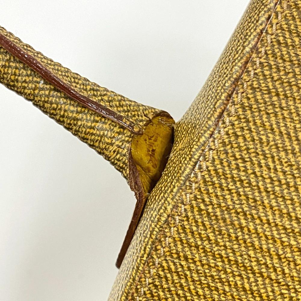 Beige Leather Fendi Baguette