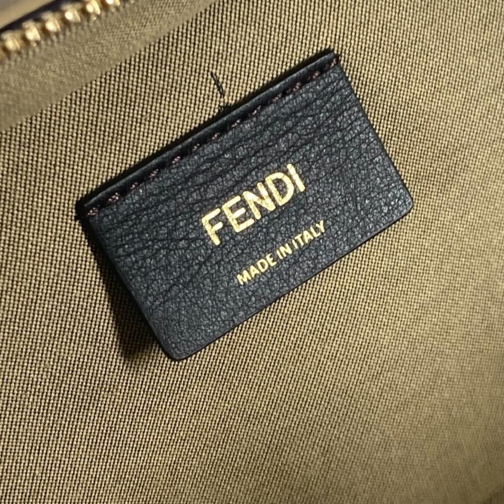 Beige Leather Fendi Shoulder Bag