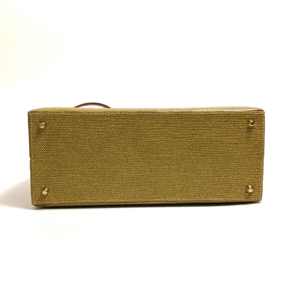 Beige Leather Fendi Baguette