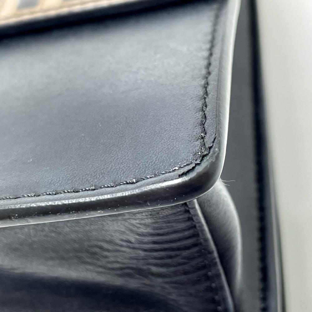 Brown Leather Fendi Baguette