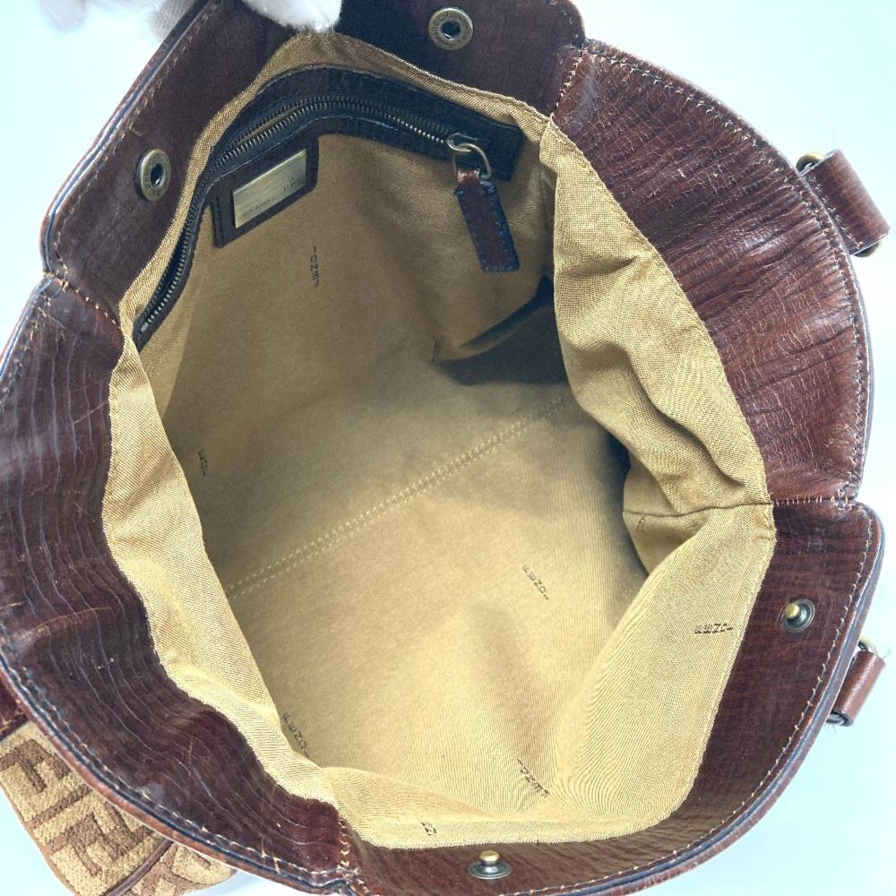 Brown Leather Fendi Baguette