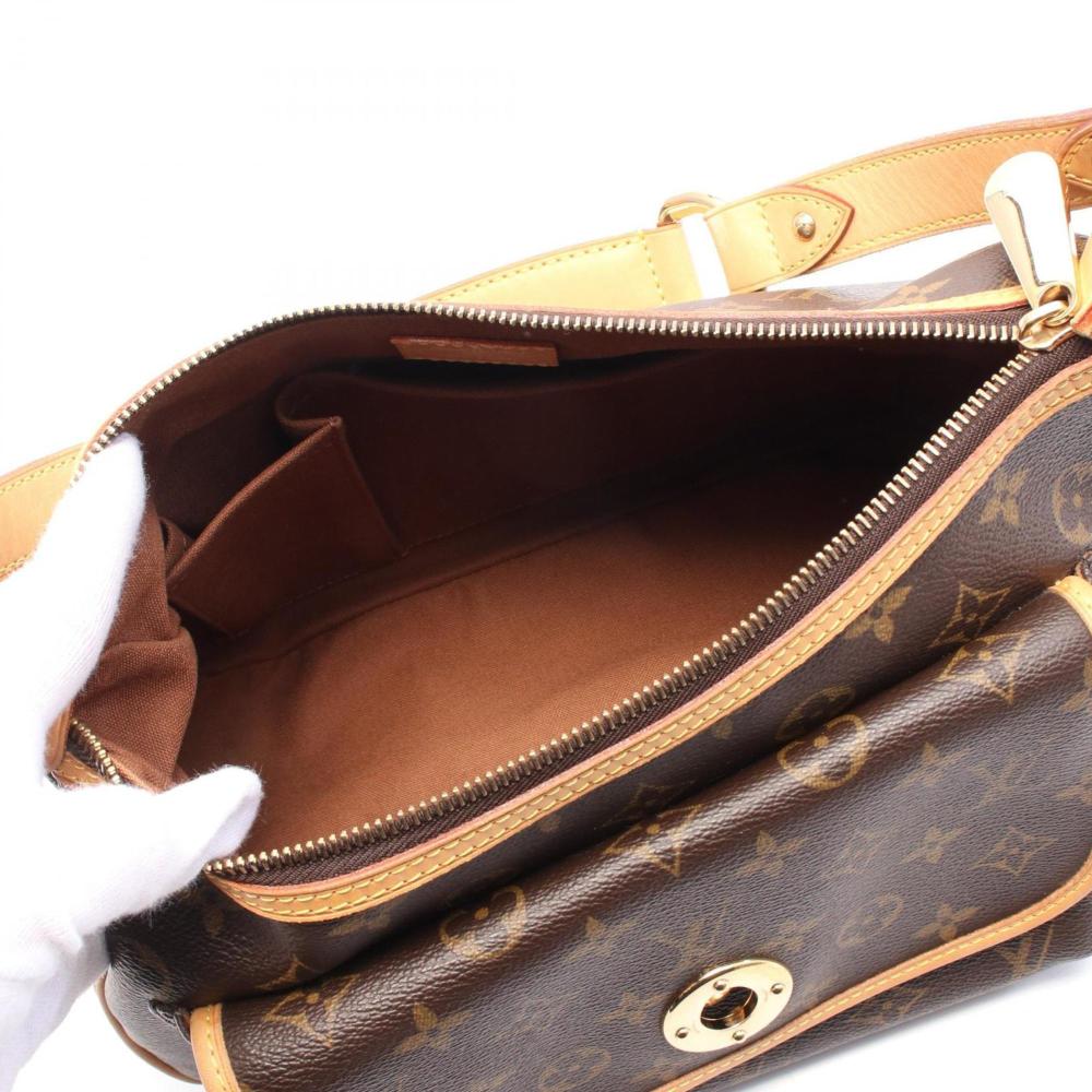 Brown Canvas Louis Vuitton Shoulder Bags