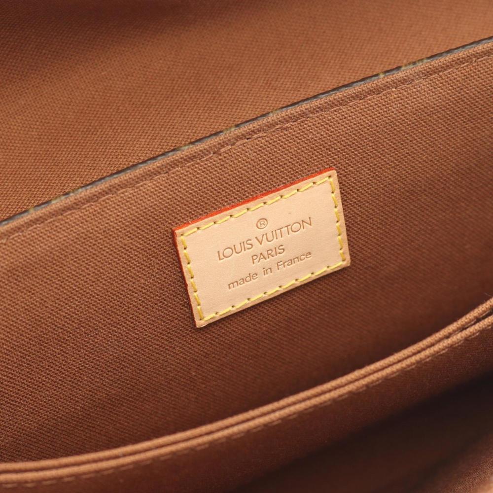 Brown Canvas Louis Vuitton Shoulder Bags