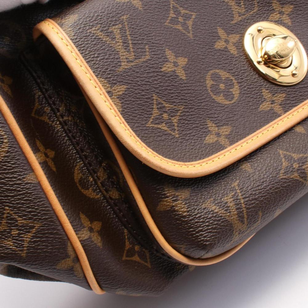 Brown Canvas Louis Vuitton Shoulder Bags